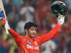 priyansh arya ipl century